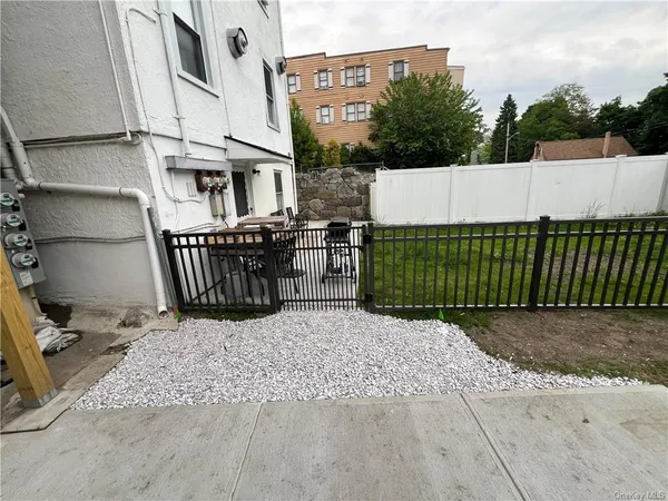 $879,000 | 260-264 Main Street, Highland Falls, NY 10928