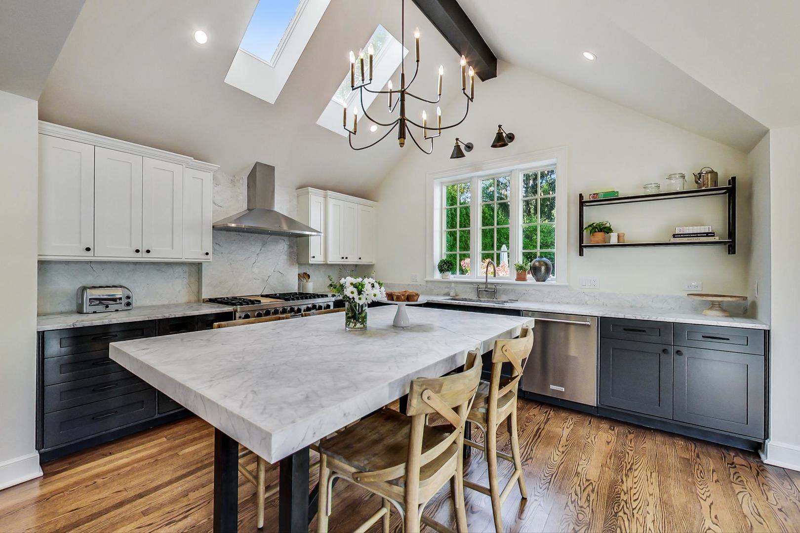 110 Sheridan Road Winnetka, IL 60093 - Photo 14 of 41