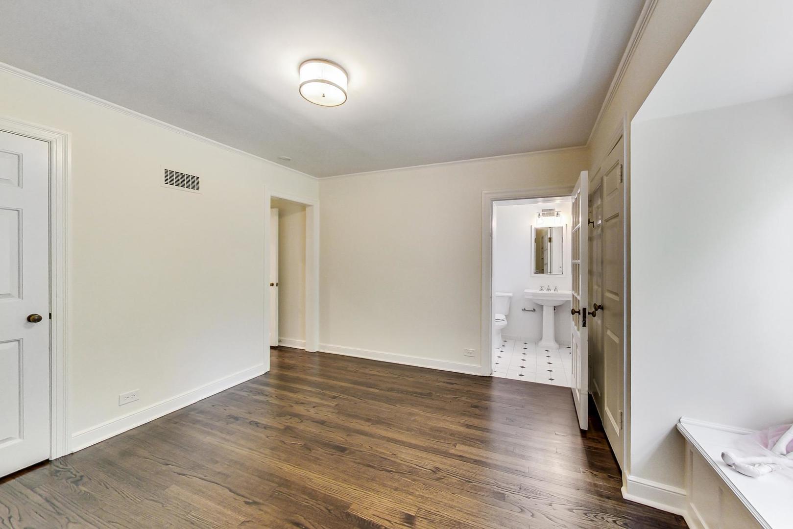 110 Sheridan Road Winnetka, IL 60093 - Photo 25 of 41