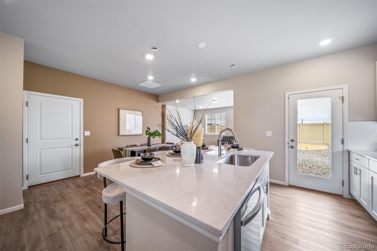 3905 North Rome Street Aurora, CO 80019 - Photo 7 of 42 Gallery Image 7