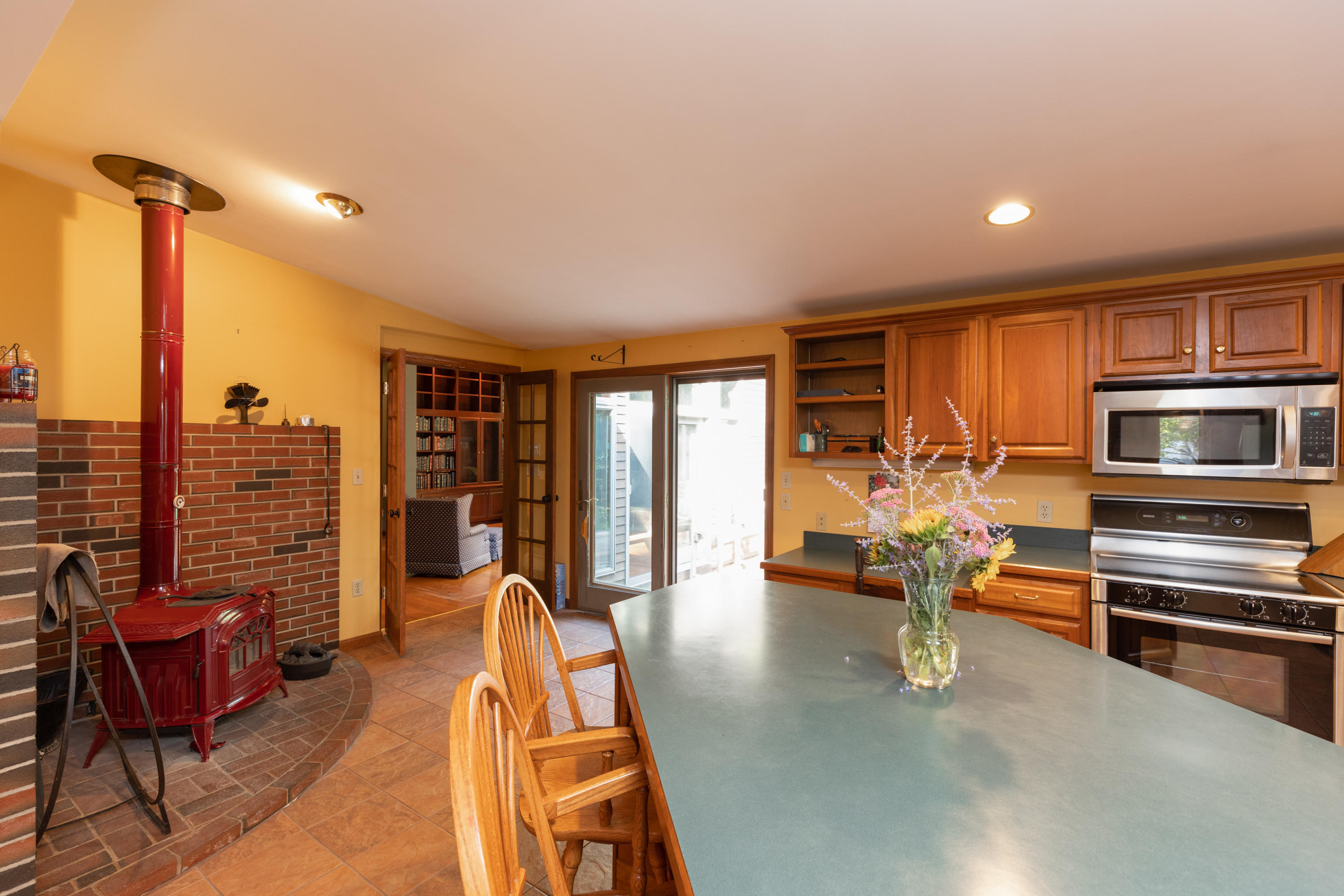 15 Oak Bluff Road Kennebunk, ME 04043 - Photo 13 of 37 508a5718-edit