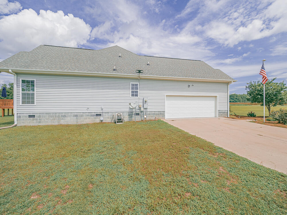 3422 Rev. J. W. Carter Road Summerton, SC 29148 - Photo 35 of 43 Side of home