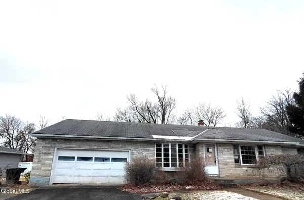 $220,000 | 1 Crestwood Avenue, Troy, NY 12180