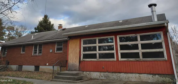 $210,000 | 1 Crestwood Avenue, Troy, NY 12180
