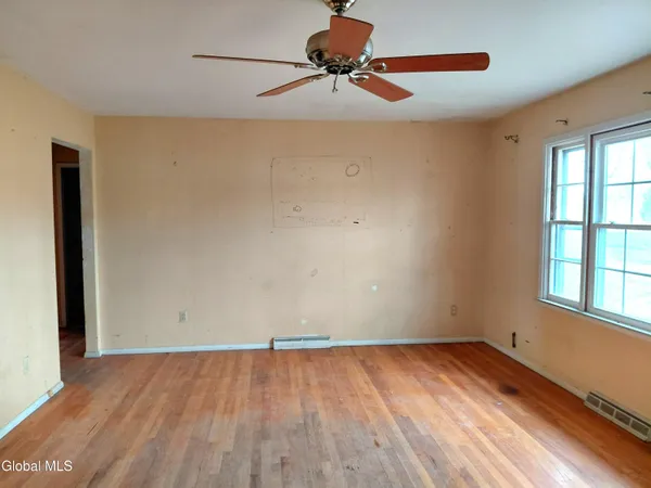 $210,000 | 1 Crestwood Avenue, Troy, NY 12180
