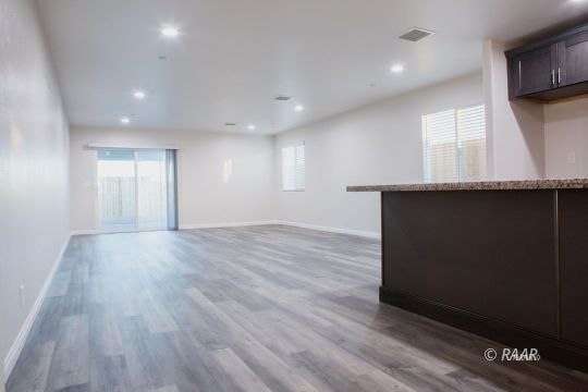 1240 South Yorktown Street Ridgecrest, CA 93555 - Photo 5 of 11 Gallery Image 5