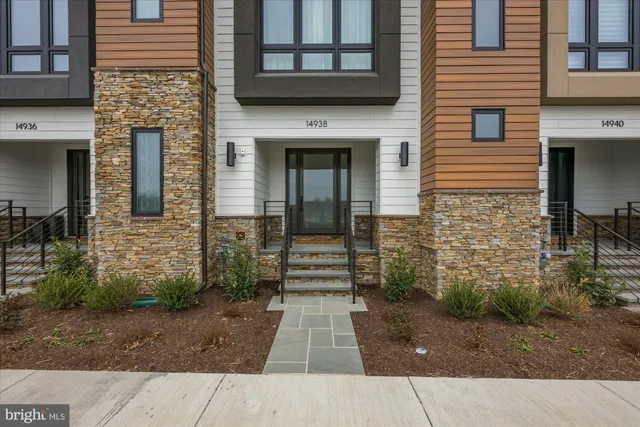 $1,199,000 | 14938 Dispatch Street, Unit 5, Rockville, MD 20850