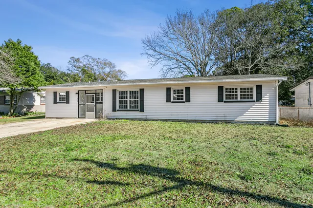 $355,000 | 123 Robinwood Drive Southwest, Fort Walton Beach, FL 32548