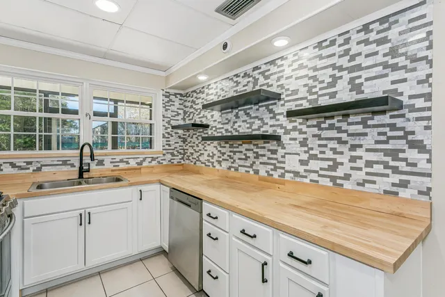 $355,000 | 123 Robinwood Drive Southwest, Fort Walton Beach, FL 32548