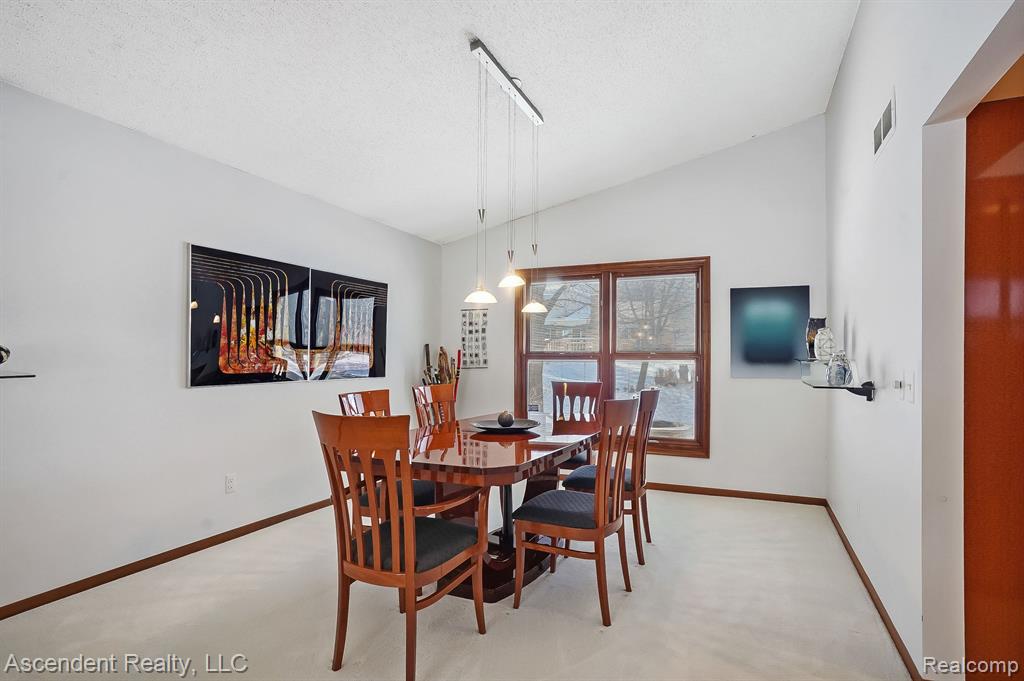 643 Middlebury Lane Rochester Hills, MI 48309 - Photo 6 of 27