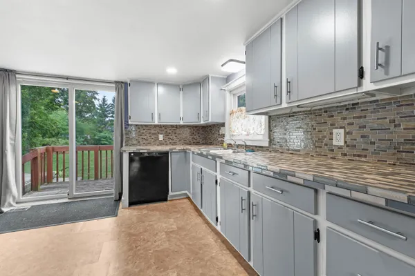 $140,000 | 82 North Norwood Street, Hillsdale, MI 49242