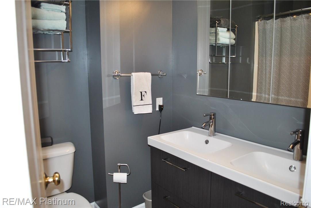 404 West Rolfe Street Perry, MI 48872 - Photo 17 of 29 Master Bedroom Bath with Skylight