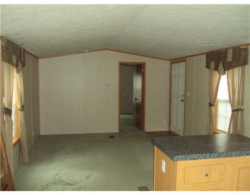 21 Lunt Road Freeport, ME 04032 - Photo 4 of 8 Living Room.