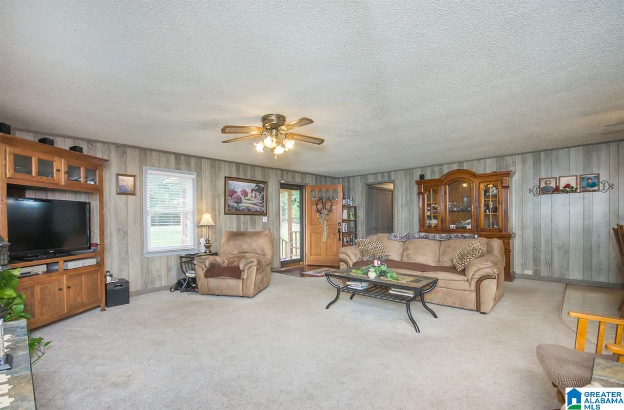 409 Smokey Road Alabaster, AL 35007 - Photo 5 of 22