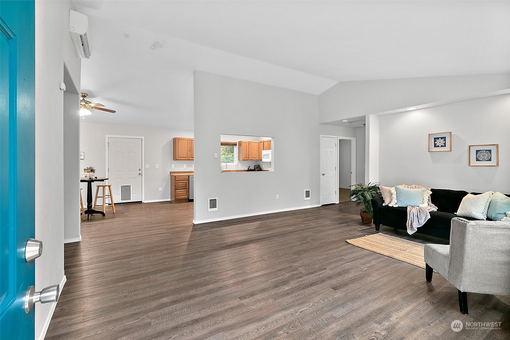 4860 East Rasor Road Belfair, WA 98528 - Photo 6 of 35 Gallery Image 6