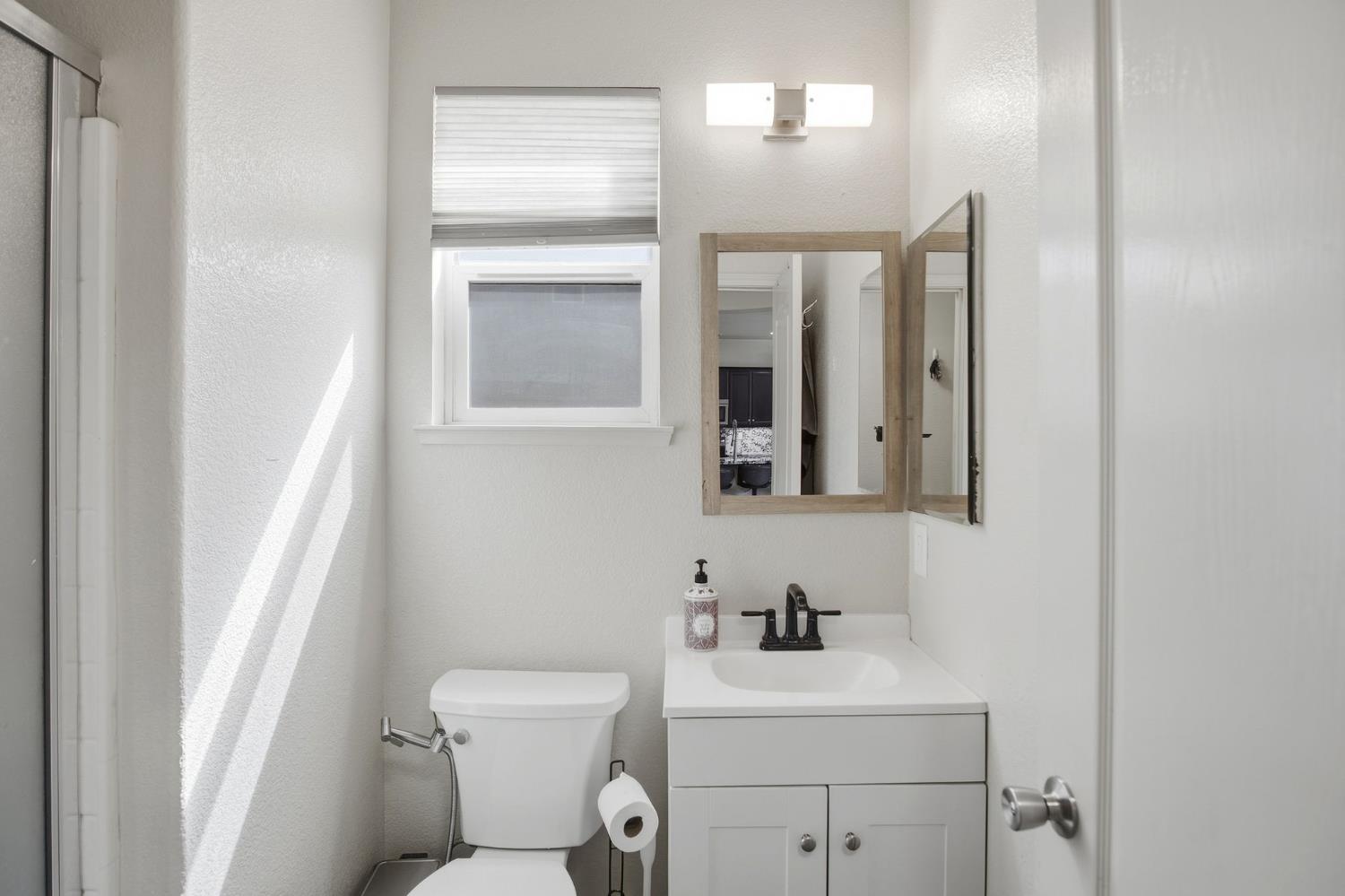 4185 Pathway Lane Turlock, CA 95382 - Photo 15 of 33 Gallery Image 15