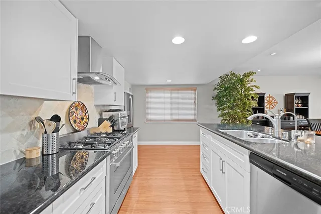 $1,400,000 | 7671 Juliette Low Drive, Huntington Beach, CA 92647