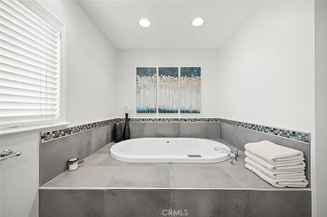 $1,400,000 | 7671 Juliette Low Drive, Huntington Beach, CA 92647