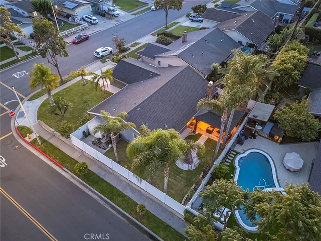 $1,400,000 | 7671 Juliette Low Drive, Huntington Beach, CA 92647