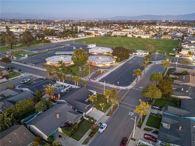 $1,400,000 | 7671 Juliette Low Drive, Huntington Beach, CA 92647