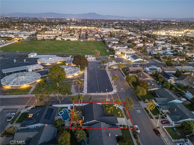 $1,400,000 | 7671 Juliette Low Drive, Huntington Beach, CA 92647