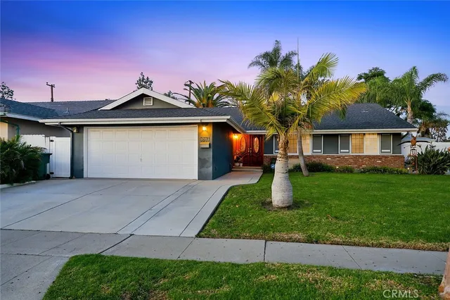 $1,400,000 | 7671 Juliette Low Drive, Huntington Beach, CA 92647