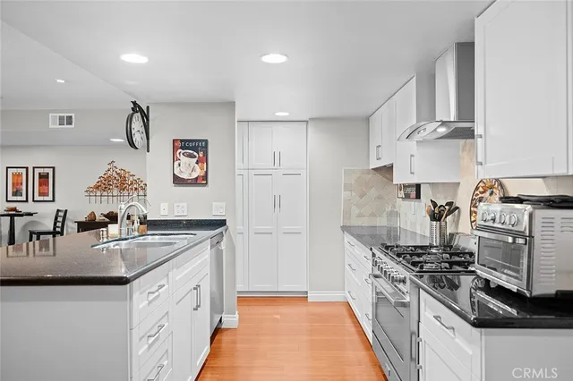 $1,400,000 | 7671 Juliette Low Drive, Huntington Beach, CA 92647