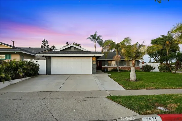 $1,400,000 | 7671 Juliette Low Drive, Huntington Beach, CA 92647