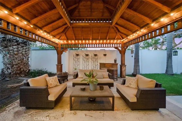 $1,400,000 | 7671 Juliette Low Drive, Huntington Beach, CA 92647