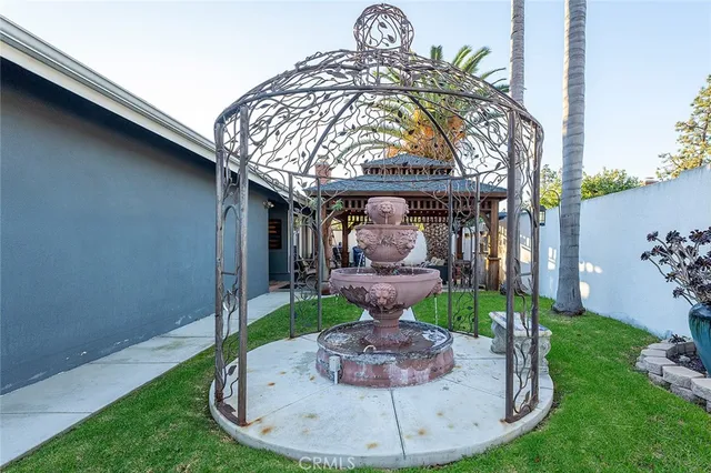 $1,400,000 | 7671 Juliette Low Drive, Huntington Beach, CA 92647