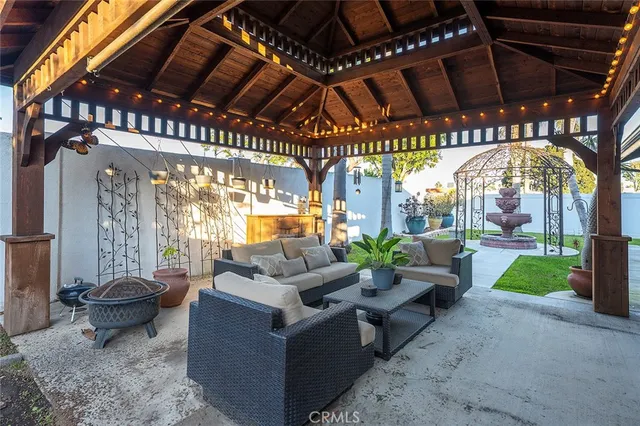 $1,400,000 | 7671 Juliette Low Drive, Huntington Beach, CA 92647