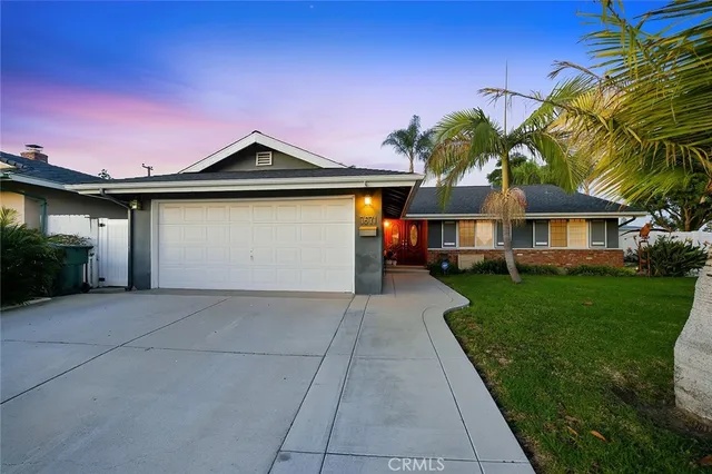 $1,400,000 | 7671 Juliette Low Drive, Huntington Beach, CA 92647