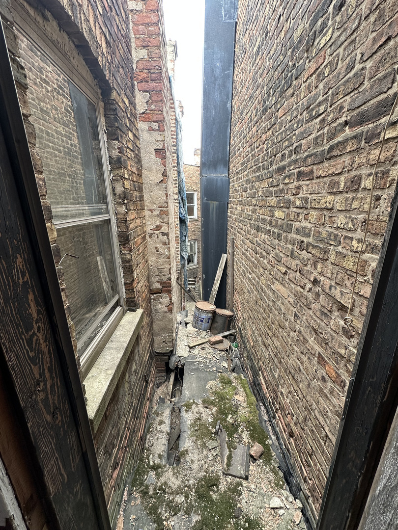 350 East 115th Street Chicago, IL 60628 - Photo 17 of 25