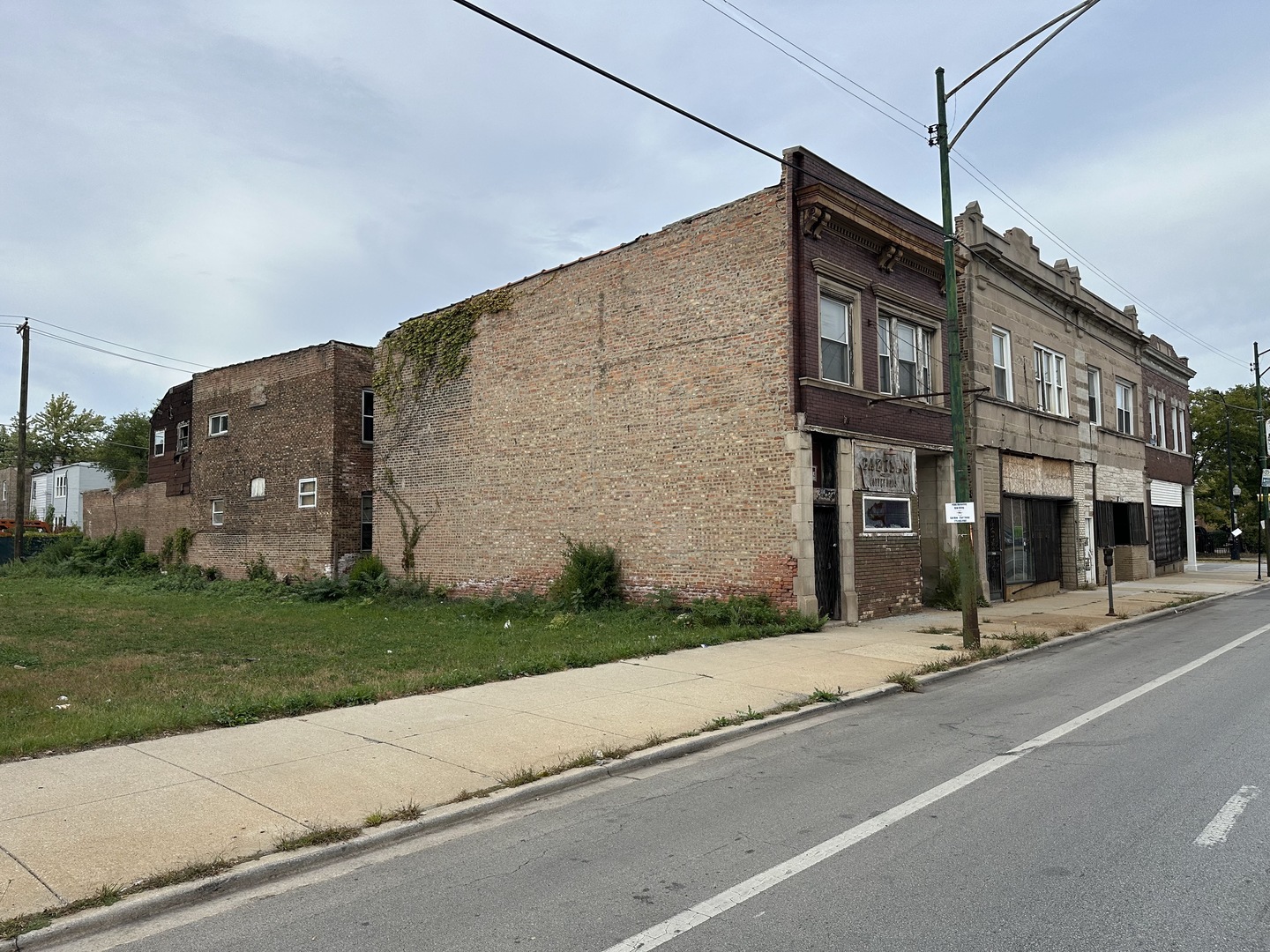 350 East 115th Street Chicago, IL 60628 - Photo 3 of 25