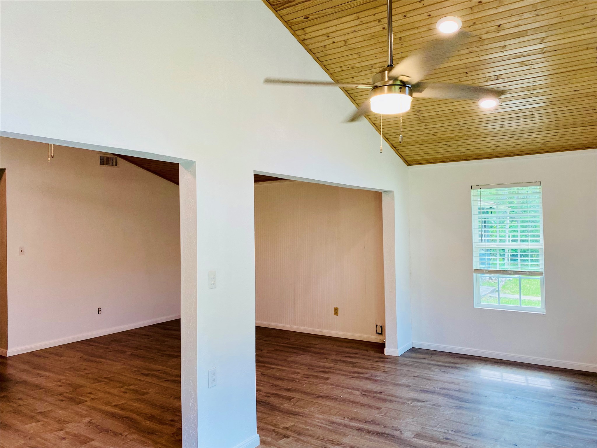 28624 Rantoul Court Point Blank, TX 77364 - Photo 16 of 29