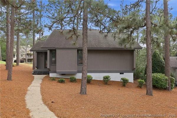 $364,900 | 180 Barton Hills Court, Pinehurst, NC 28374