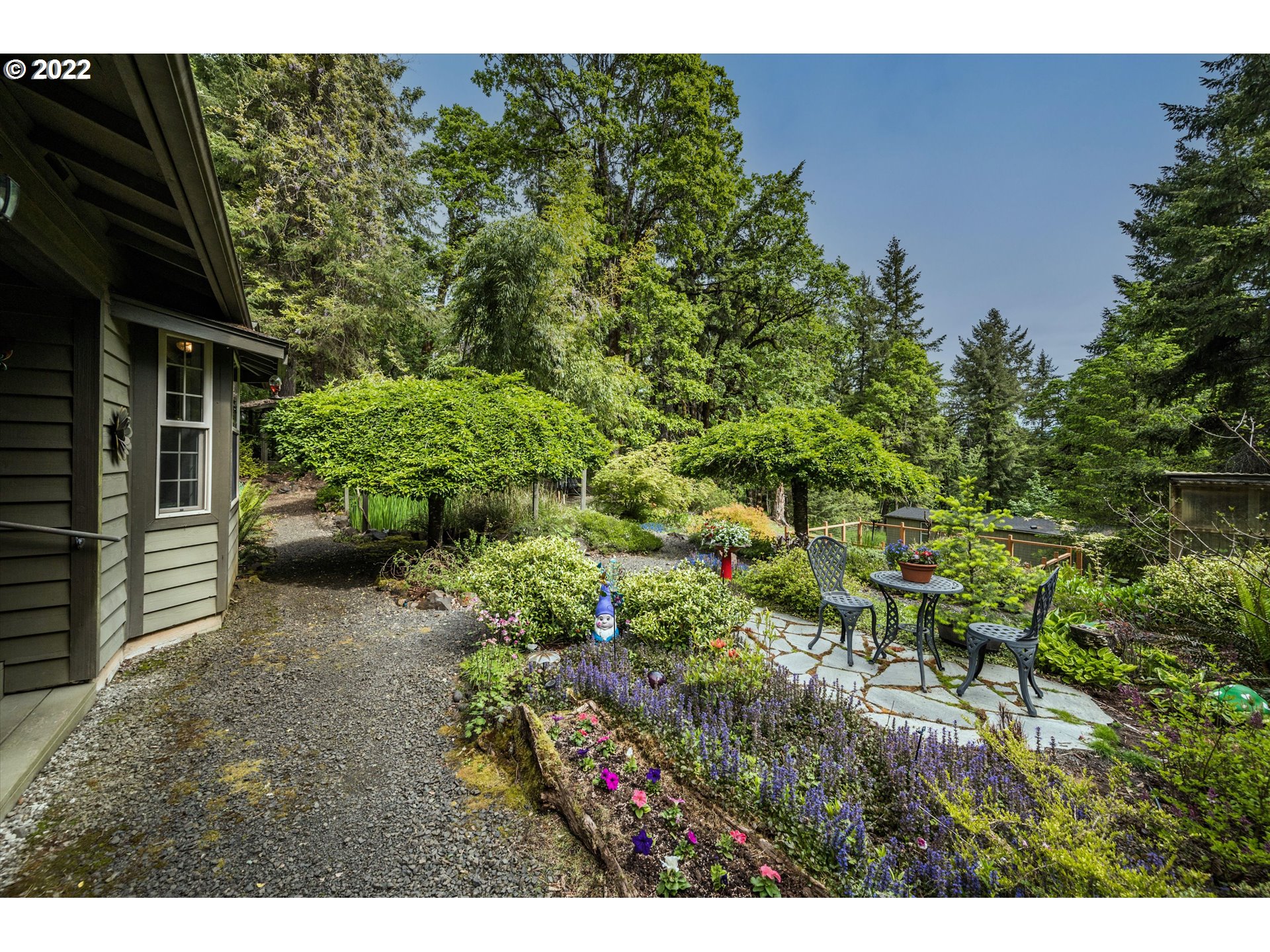 18940 Bridgeport Road Dallas, OR 97338 - Photo 4 of 32