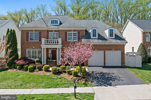 $998,800 | 726 Pearson Point, Annapolis, MD 21401