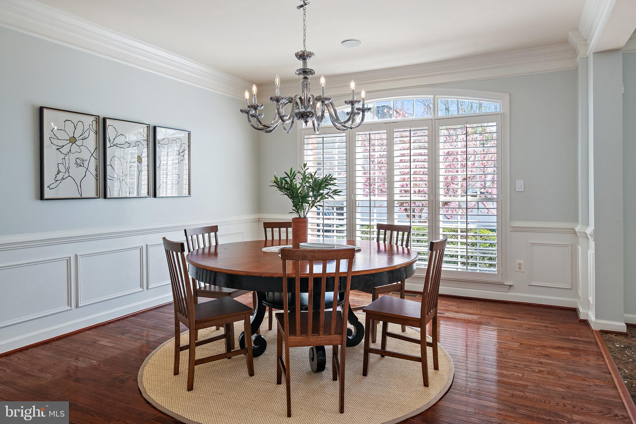 726 Pearson Point Annapolis, MD 21401 - Photo 11 of 86 Dining Room