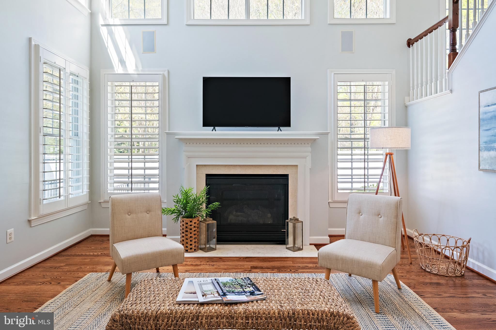 726 Pearson Point Annapolis, MD 21401 - Photo 15 of 86 Family Room with Fireplace