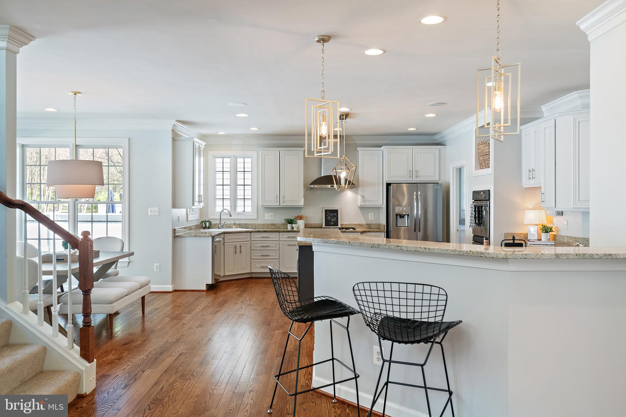 726 Pearson Point Annapolis, MD 21401 - Photo 17 of 86 Gourmet Kitchen