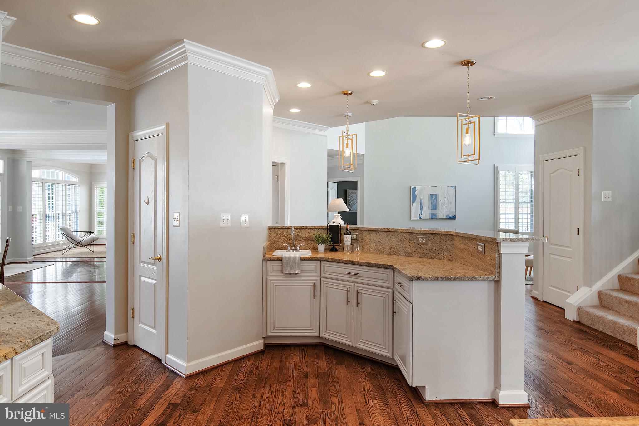 726 Pearson Point Annapolis, MD 21401 - Photo 28 of 86 Gourmet Kitchen