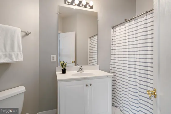 $998,800 | 726 Pearson Point, Annapolis, MD 21401