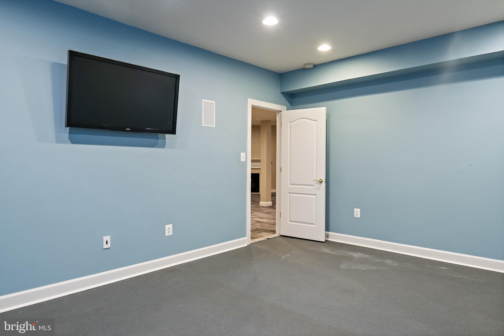 726 Pearson Point Annapolis, MD 21401 - Photo 62 of 86 Lower Level Bedroom