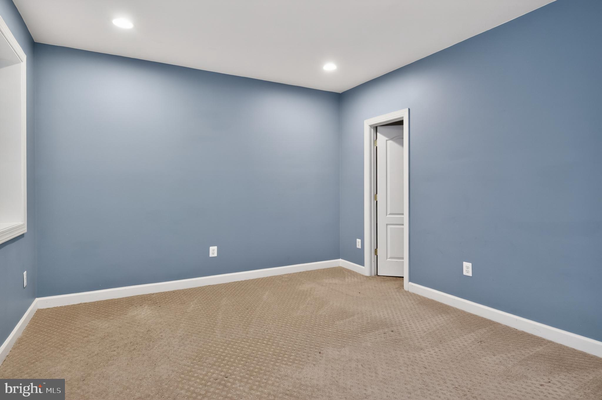 726 Pearson Point Annapolis, MD 21401 - Photo 63 of 86 Lower Level