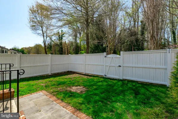 $998,800 | 726 Pearson Point, Annapolis, MD 21401