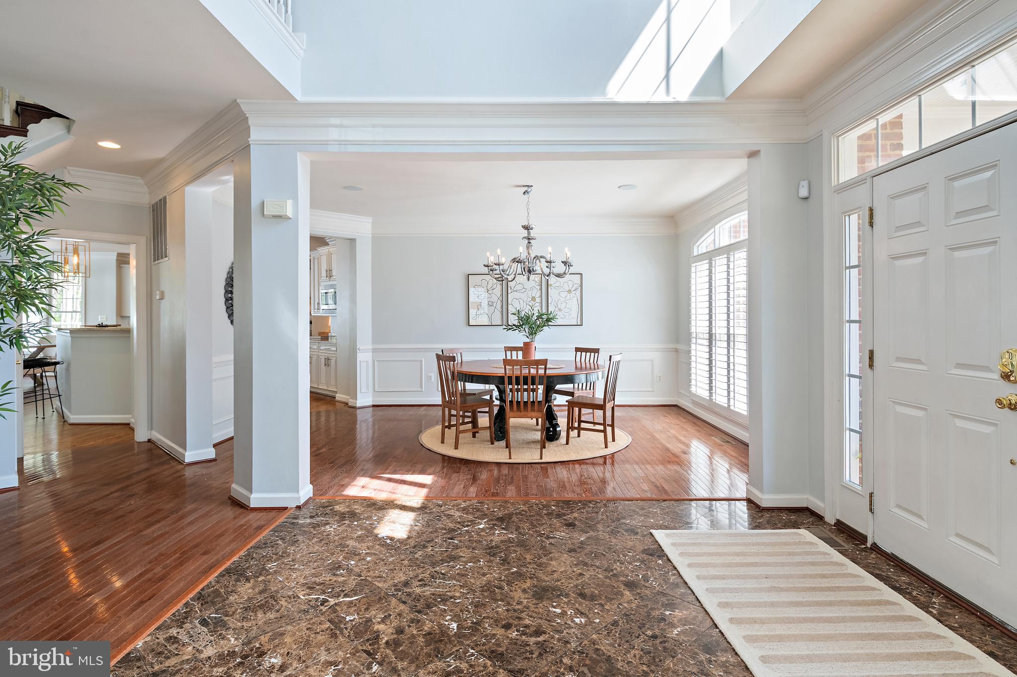 726 Pearson Point Annapolis, MD 21401 - Photo 9 of 86 Dining Room