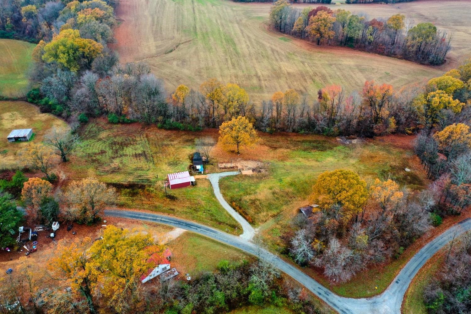 309 Hearn Road Greenfield, TN 38230 - Photo 2 of 13 Photo 2