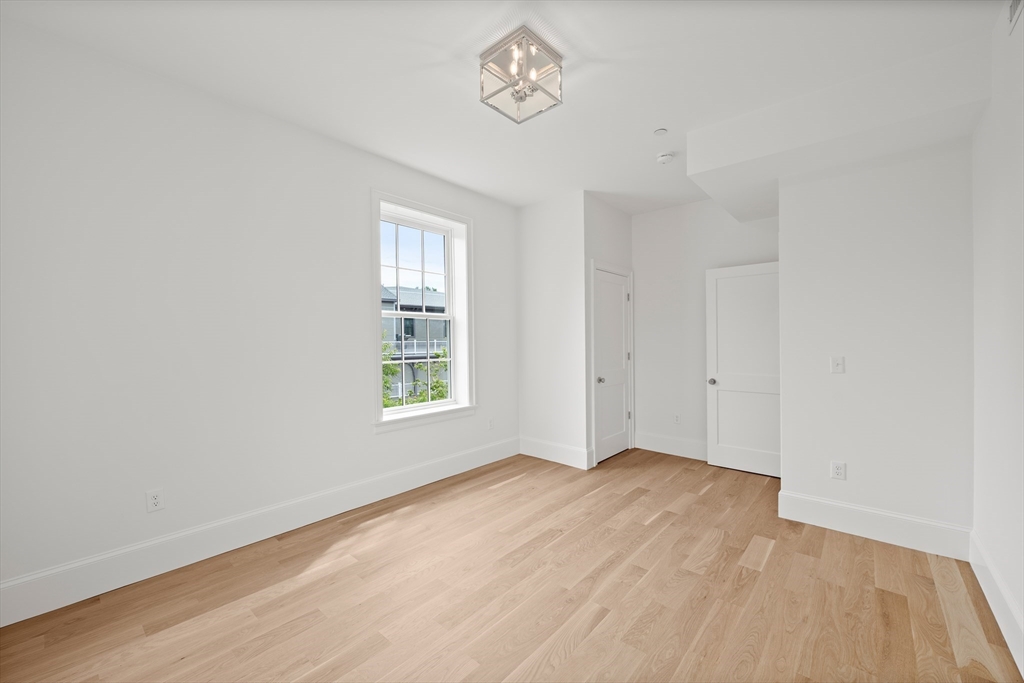 64 Pleasant Street, Unit B Marblehead, MA 01945 - Photo 28 of 37