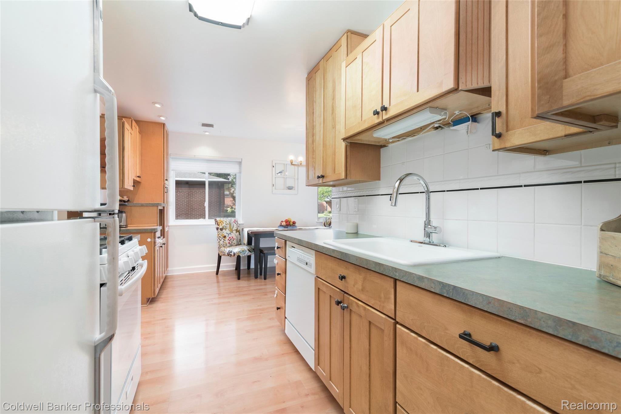 Lots of Cabinet Space